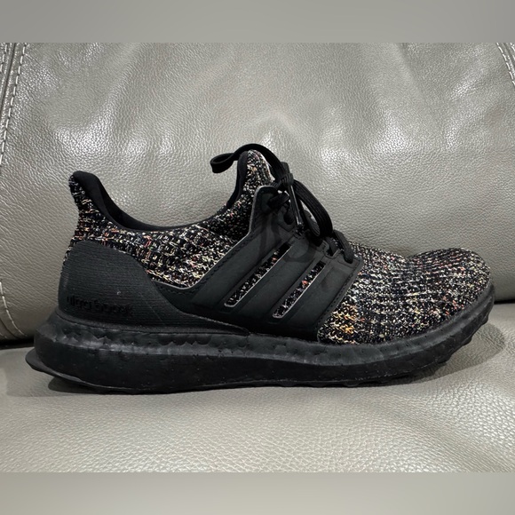 Adidas UltraBoost 4.0 - Picture 2 of 7